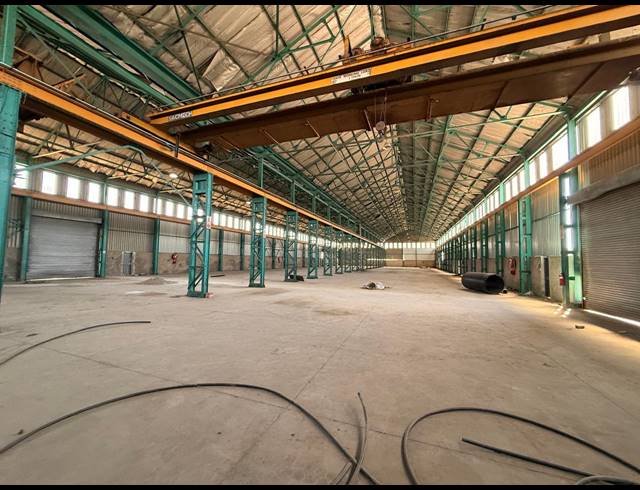 4,000M² WAREHOUSE FOR SALE IN BOKSBURG EAST